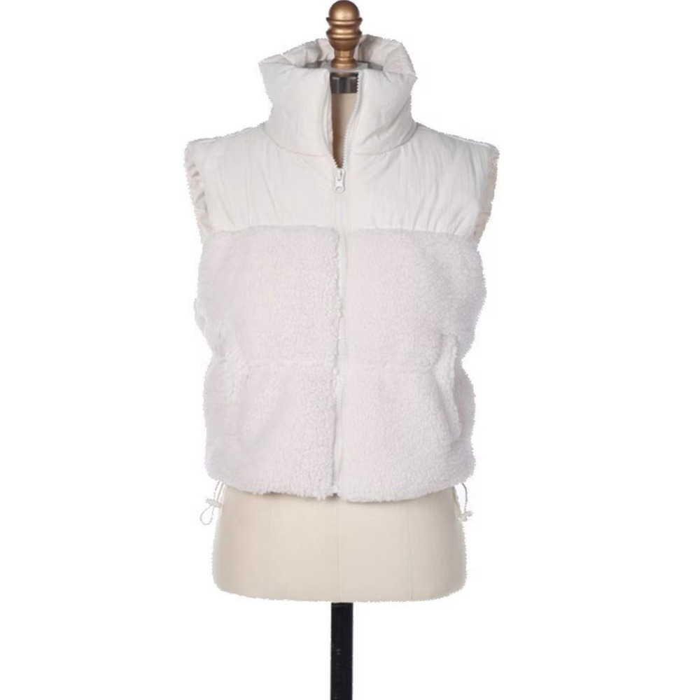 Thread & Supply XS Nylon Sherpa Vest 2 Pocket Full Zip‎ Utility Chic Off White